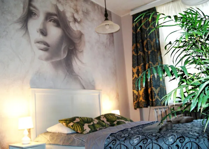 Cozy Old Town Апартаменты *